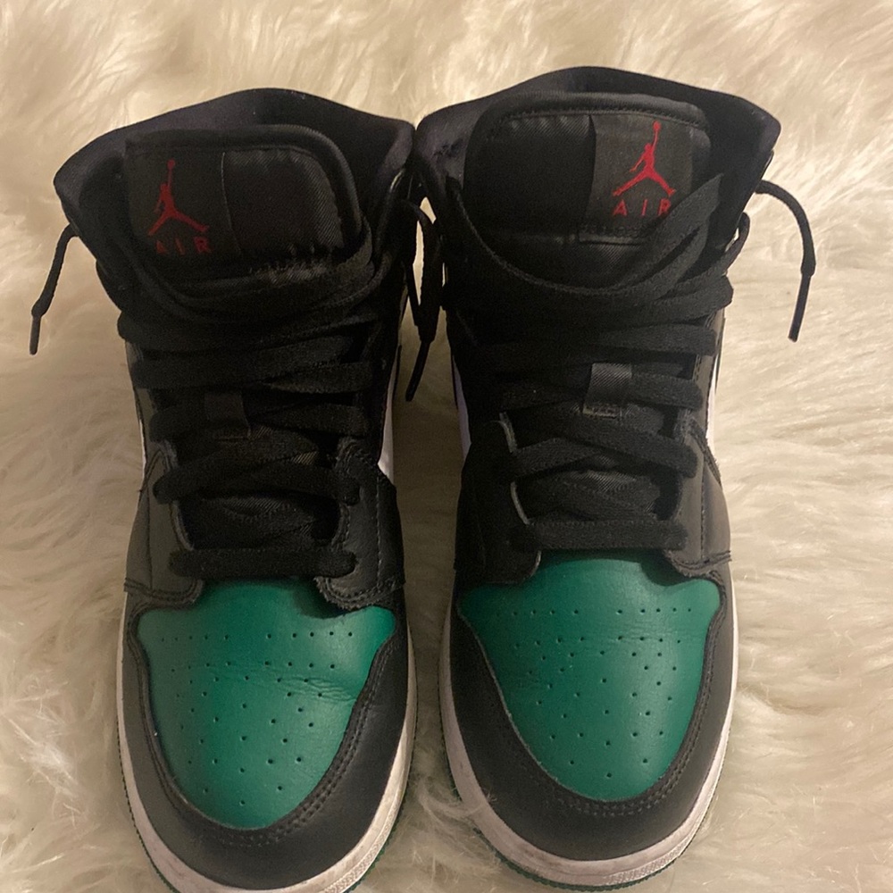 Air Jordan 1 Mid (GS)